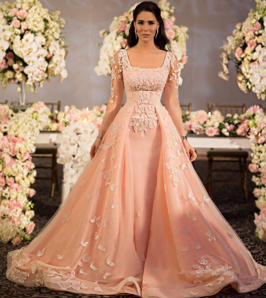 Zayif Gosteren Abiye Modelleri Moda La St